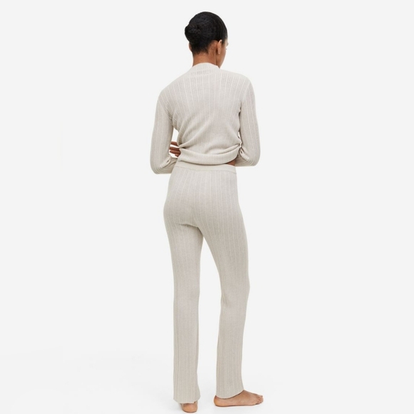 3-Piece H&M Lounge Set - Picture 14 of 16